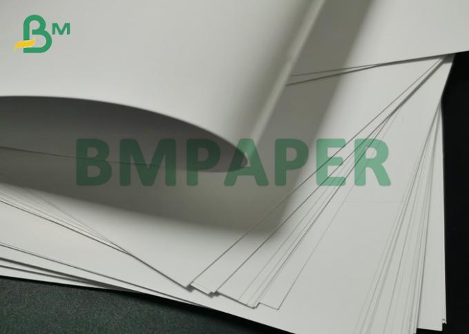 glatte doppelte Seite 80lb 300g beschichtete Satin Art Paper For Printing in den Blättern