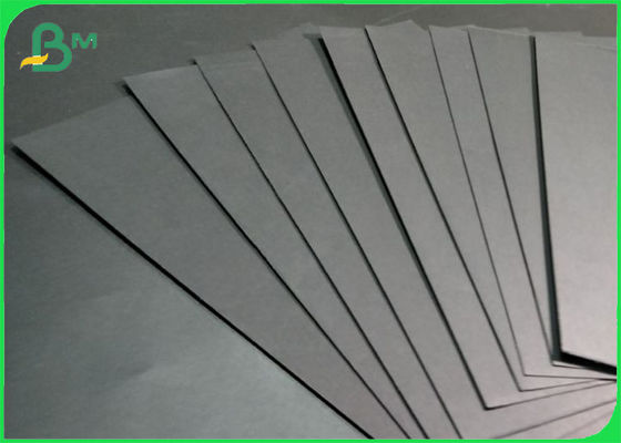 0.4mm 1.0mm packt 1.5mm starke schwarze Brett-Spanplatten-Papiertüten/Material ein