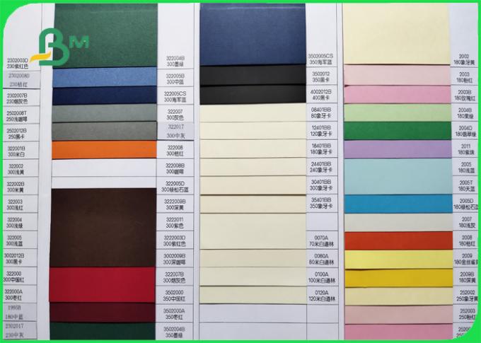 Farbige grüne Offsetpapierfarbe FSC reines Holzschliff 70CM gekennzeichnet 100CM