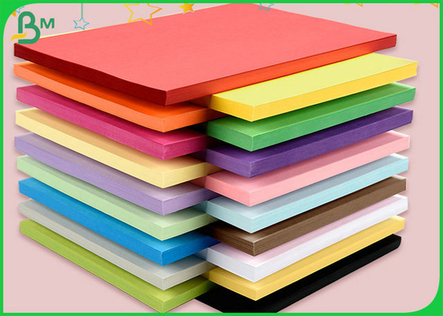 Färbte Jungfrau-Masse 100% 70gsm 80gsm 90gsm Kopierpapier für gebundenes Buch