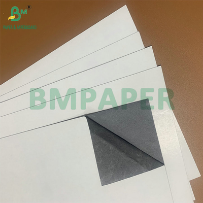300 g schwarzer Kern Spielkartenpapier zwei Seiten weiß beschichtetes digitales Druckkarton