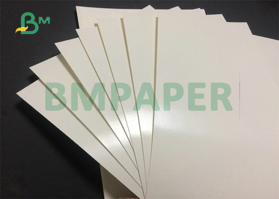 Gute Absorption 230 g / m² + 18 PE CupStock-Papier, einseitig beschichtet für Pappbecher