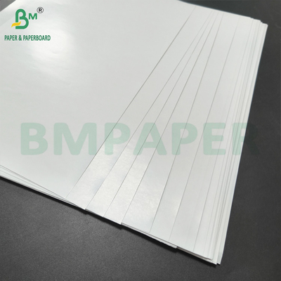 Weißes einseitig beschichtetes Kunstpapier 80 g/m 85 g/m zur Verwendung als Klebstoff