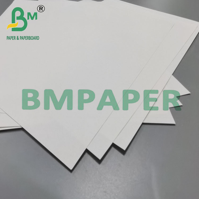 120 g Hohe Weißheit Gute Festigkeit Weiße Kraftpapierrolle 889 mm Breite