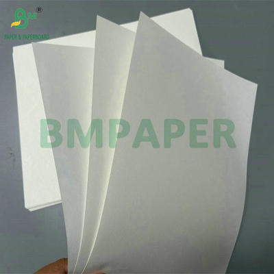 120 Gramm 150 Gramm Weißfarbiges Recycling-Kraftpapier für Einkaufstaschen 66cm Rolle