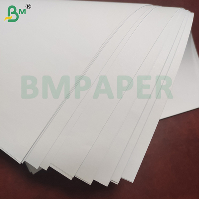 Premium unbeschichtetes glattes Schreibpapier 70 lb 80 lb Textpapier