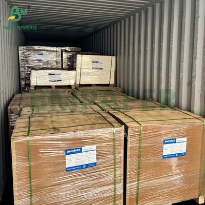 0.7mm 590gm Weißes Kraftbrett für elektronische Produkte Packung 79 x 109cm