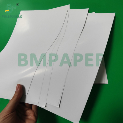 Doppelseitig glänzendes 80 lb 120gsm digitales C2S-Papier für Broschüren 450 x 320 mm