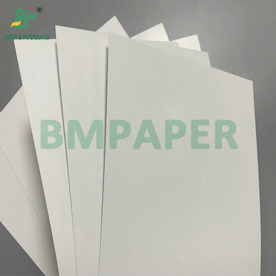 310 g 320 gm Zwei Seiten Weiß beschichtet Spielkartenpapier Schwarzer Kern Blauer Kern