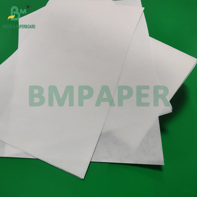 Weißes Kraftpapier für Kleidung 77 x 110 cm