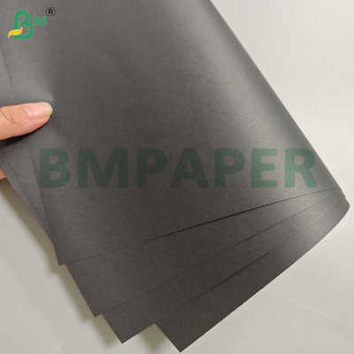 80 gsm langlebige schwarze Kraftpapierrollen zur Herstellung von Einkaufstaschen