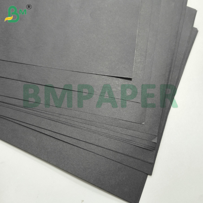 75gm Schwarzes Kraftpapier Glatte matte Oberfläche