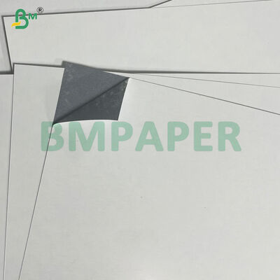 Doppelseitiges Papier mit 310 gm schwarzem Kern
