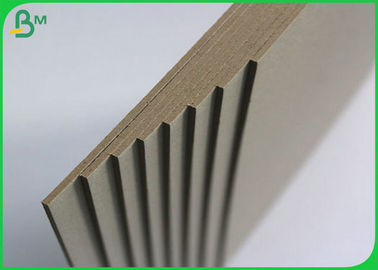 2.2 mm 2,4 mm Adiabatische Grautisch-Karton-Blätter Größe für die Blechverpackung