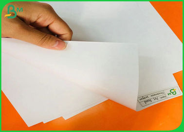 150 gm 200 gm Weißfarben glänzend beschichtetes Papier zur Herstellung von Geschenkverpackungspapier