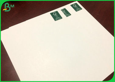 300GSM 610*860MM Weiße Farbe C1S Elfenbeinkarton zur Herstellung von Klappboxen
