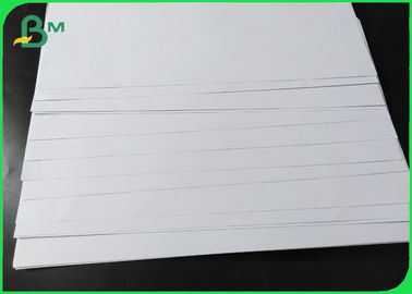 Holzfreies, nicht beschichtetes Offestpapier 20 lb.