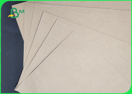 Lichtbraunes Kraftpapier für die Verpackung von Taschen