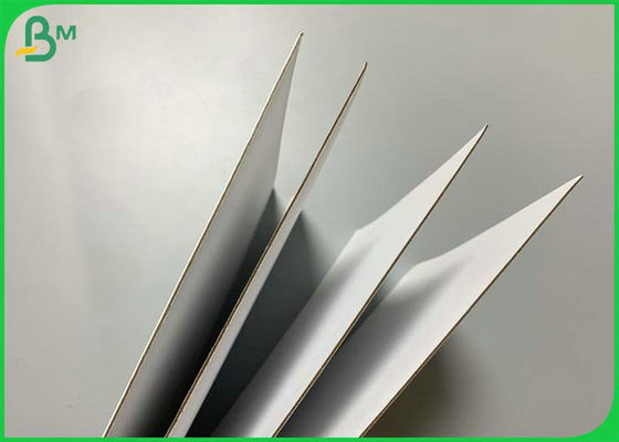 Weißer überzogener Brett-Offsetdruck 0.5mm 70cm x 100cm Kasten-Brett