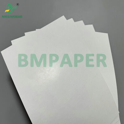 Dicke hohe Steifigkeit Schwarzer Kern 310 gms 320 gms Spielkartenpapier für Brettspiele Hersteller